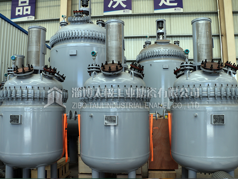 太極開式搪玻璃反應(yīng)釜 