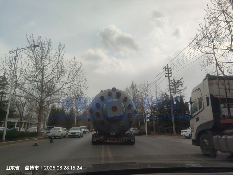 創(chuàng)新領(lǐng)航！高品質(zhì)9萬升大型搪玻璃反應(yīng)釜，太極制造