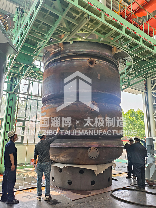 匠心淬煉，品質(zhì)無界！國(guó)外客戶定制的搪玻璃反應(yīng)釜全部一次性通過嚴(yán)苛質(zhì)檢