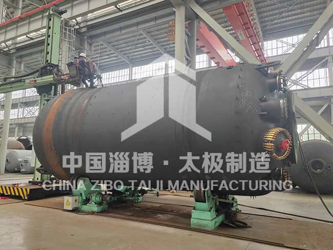 硬核過關(guān)！太極6萬升非標(biāo)搪玻璃反應(yīng)釜打壓測試圓滿達(dá)標(biāo)